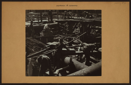 Art Print - Workmen and laborers - [6th Avenue subway construction.]